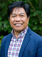 Headshot of Dr. Mariano Mapili, CHASI Faculty Associate in physical geography, biogeography, and agriculture.