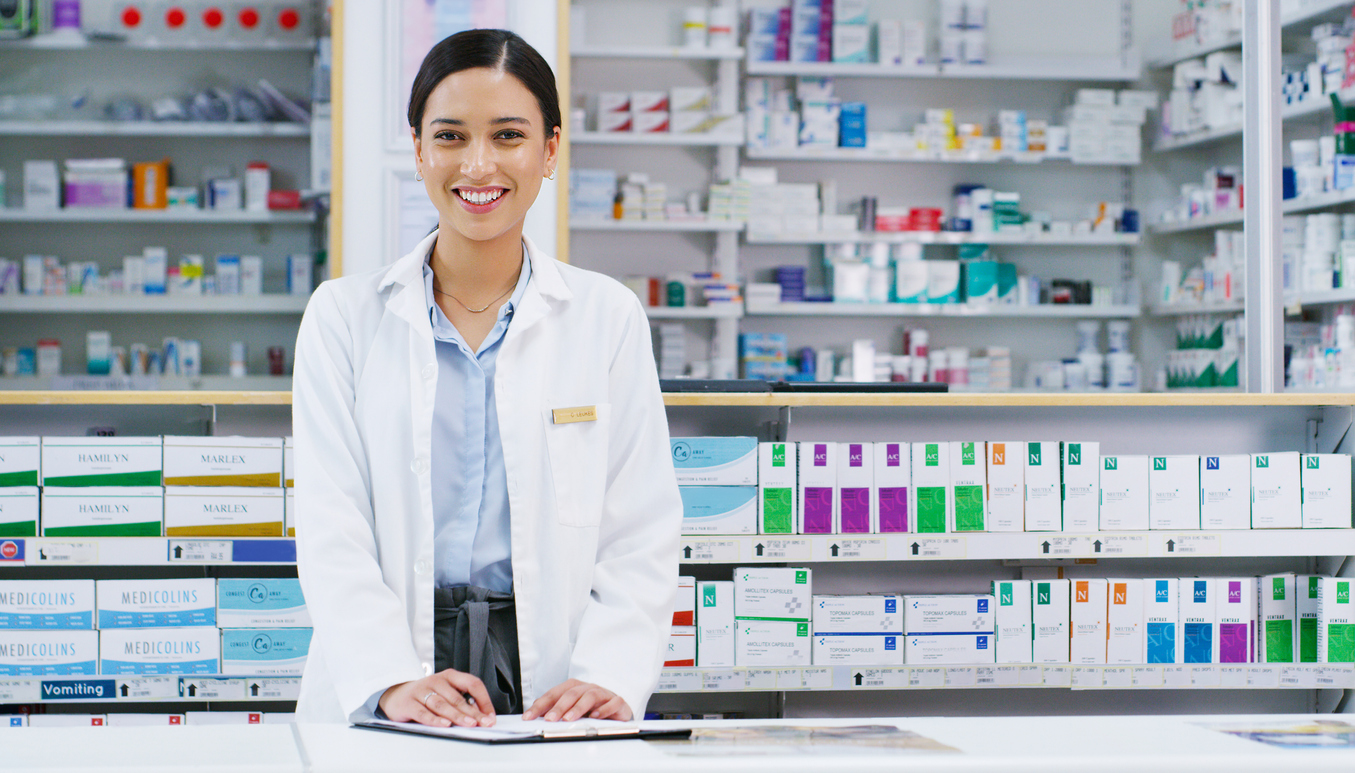 pharmacy-technician-helping-a-customer